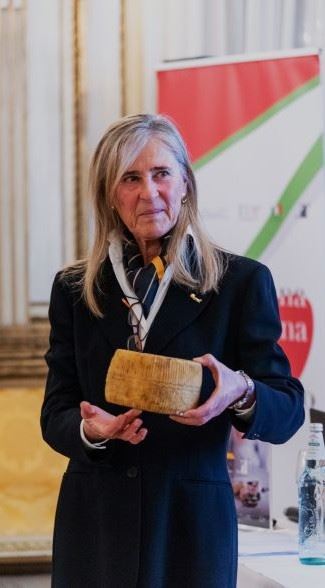 Marina Schmol